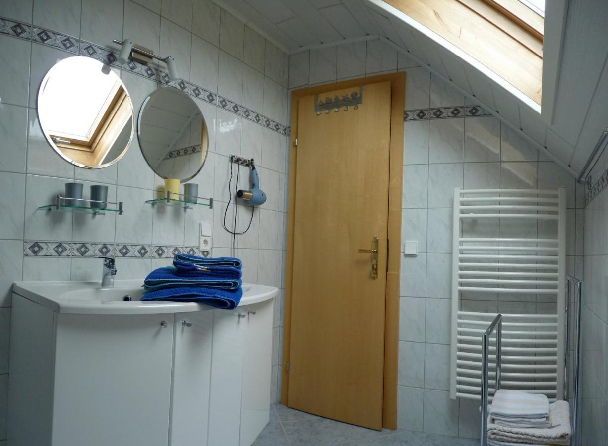 Haus Bauer Appartment I Mit Balkon 마리아프파르 외부 사진